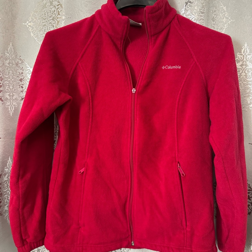 Women’s sz Larger Columbia plush red sweater